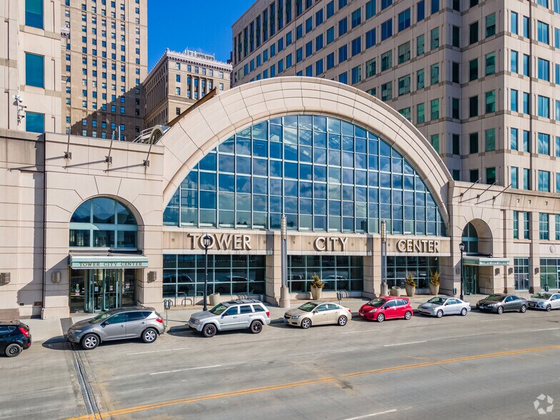 More Photos Of 250 W Huron Rd, Cleveland Office For Lease