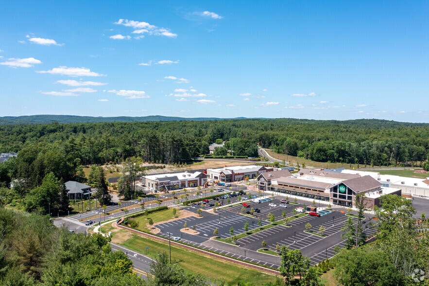 More Photos Of 21 Ensign Dr, Avon Unknown For Lease