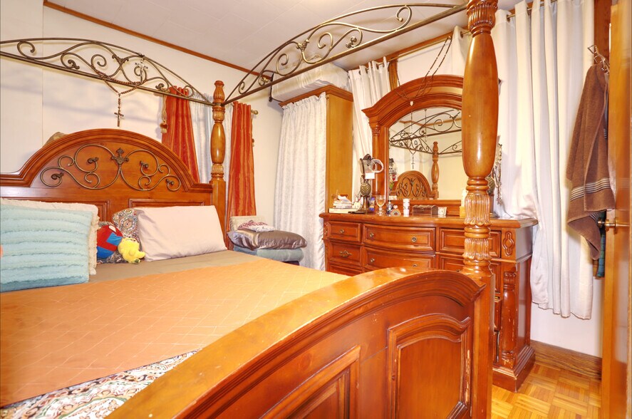 More Photos Of 1701 Central Ave, Union City Apartments For Sale