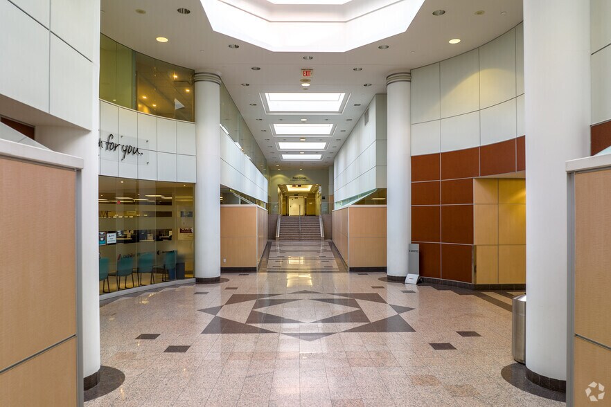 More Photos Of 50 Burnhamthorpe Rd W, Mississauga Unknown For Lease