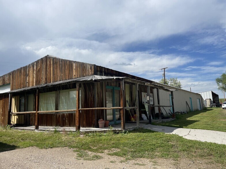 More Photos Of 1730 US Highway 287, Lander Self Storage For Sale
