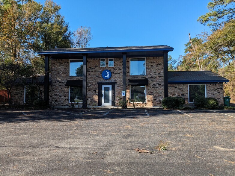 More Photos Of 26519 Oak Ridge Dr, Spring Storefront Retail Office For Sale