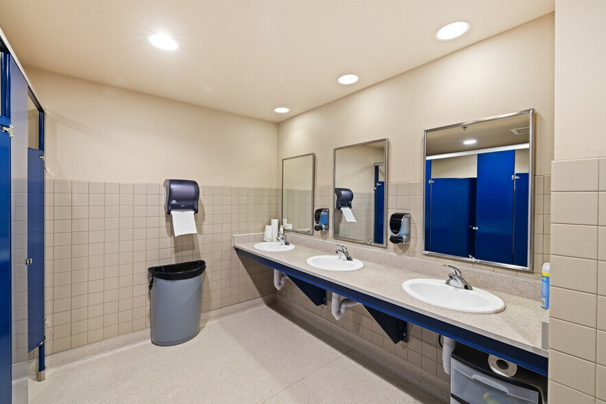 More Photos Of 3172 ND-22 Hwy, Dickinson Industrial For Sale