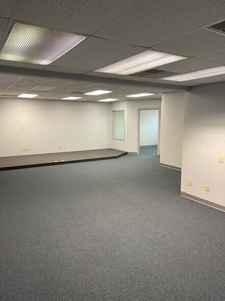 More Photos Of 4230 Kiernan Ave, Modesto Research And Development For Lease