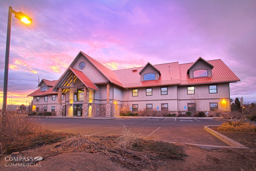 More Photos Of 3818 SW 21st St, Redmond Medical For Lease