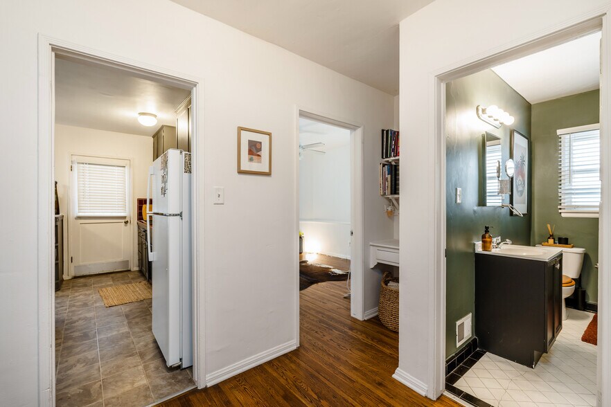 More Photos Of 445 N Spaulding Ave, Los Angeles Apartments For Sale