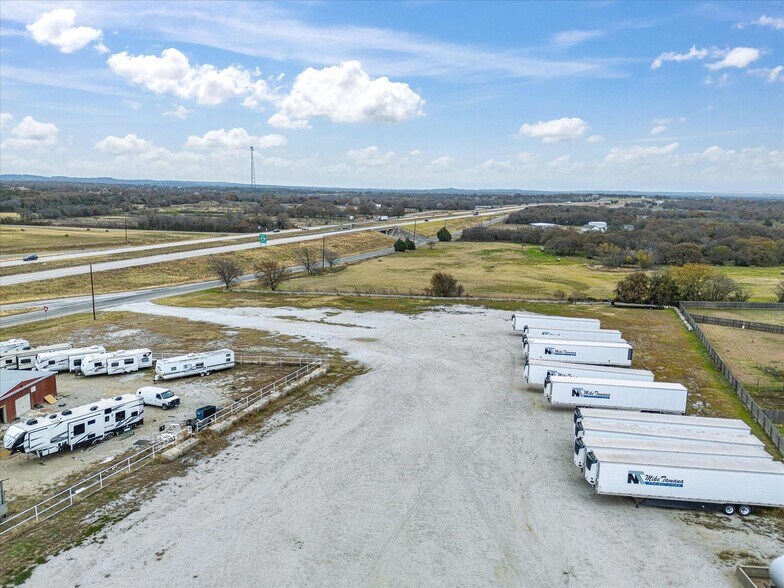 More Photos Of 707 S Wickham St, Alvord Truck Terminal For Lease