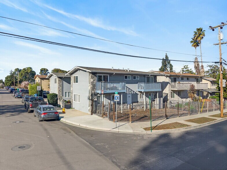 More Photos Of 22798 Vermont St, Hayward Apartments For Sale