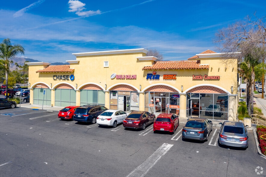 More Photos Of 14701-14729 Rinaldi St, San Fernando Unknown For Lease