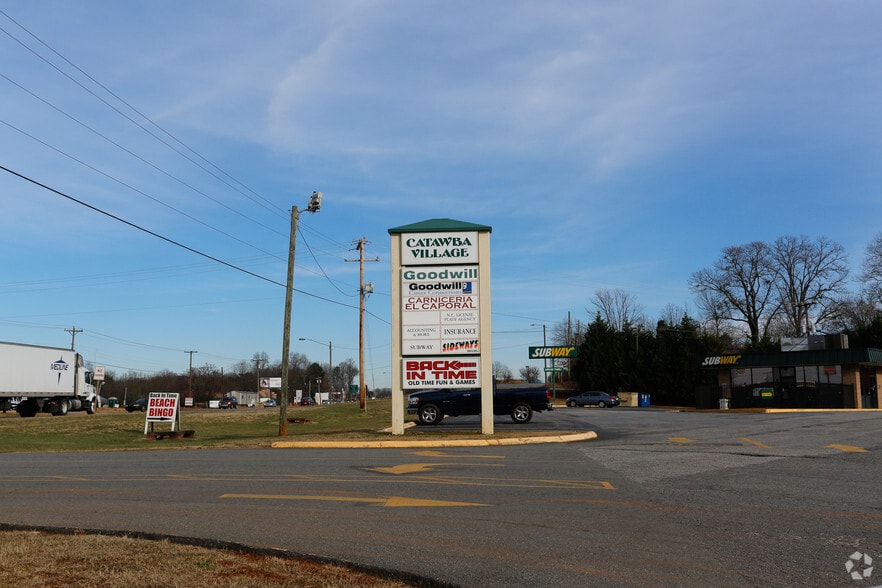 More Photos Of 825 Conover Blvd W, Conover General Retail For Lease