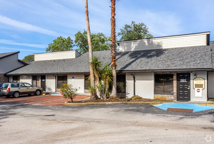 More Photos Of 561 S Duncan Ave, Clearwater Medical For Sale