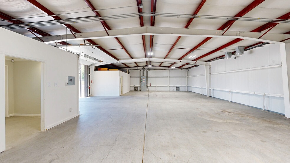 More Photos Of 1500 Grove St, Healdsburg Industrial For Lease