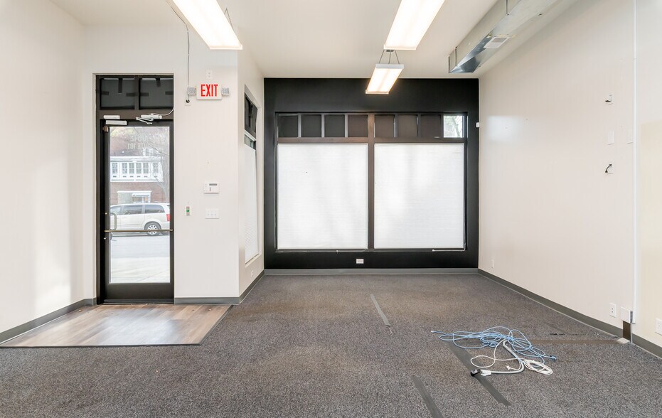 More Photos Of 10612-10614 Meeting St, Prospect Storefront Retail Office For Lease