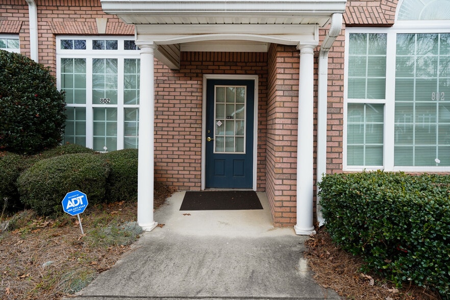 More Photos Of 2775 Cruse Rd, Lawrenceville Office Residential For Sale