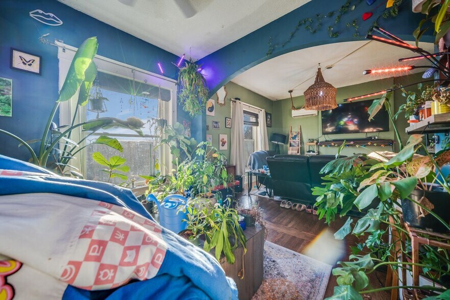 More Photos Of 1265 Bardstown Rd, Louisville General Retail For Sale