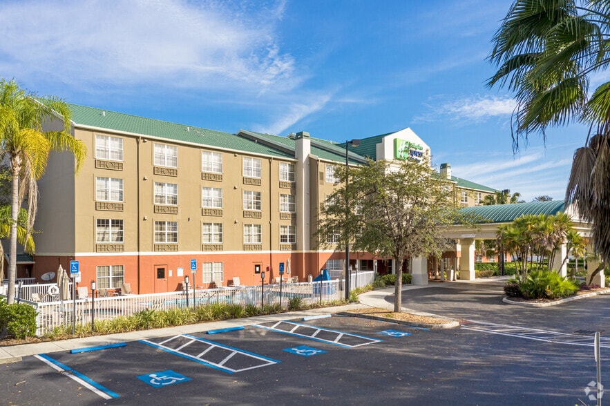 Primary Photo Of 5730 Gantt Rd, Sarasota Hotel For Sale