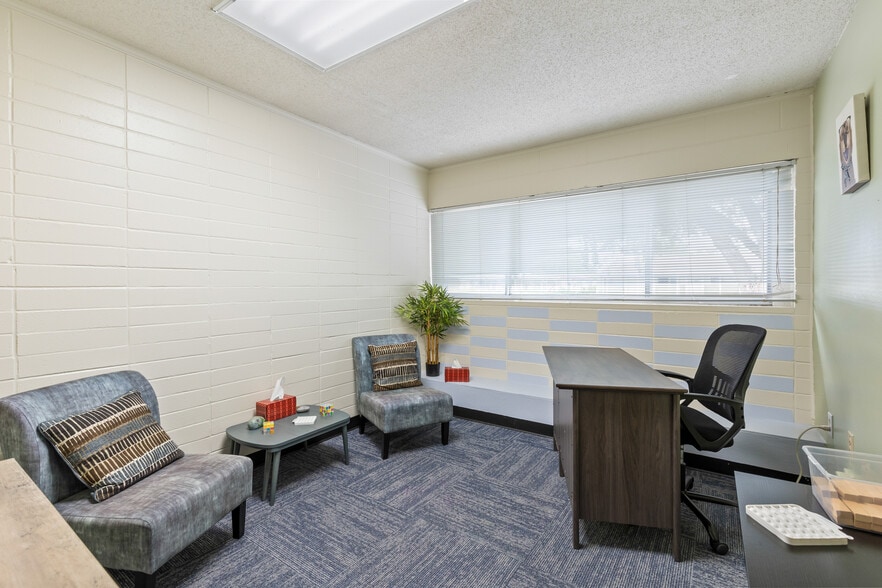 More Photos Of 260 S Marion Ave, Lake City Medical For Lease