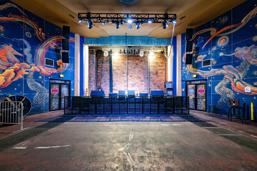 More Photos Of 230 Main St, Hobart Movie Radio TVStudio For Sale