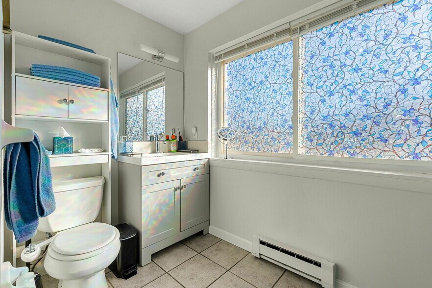 More Photos Of 1669-1671 Main St, Leicester Apartments For Sale