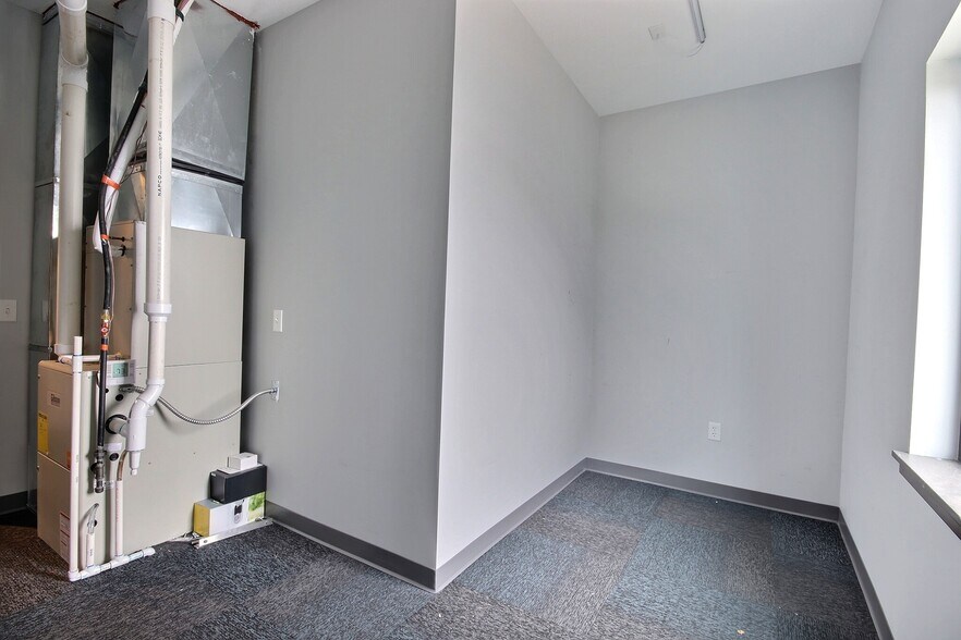 More Photos Of 2379 N Main St, Bluffton Loft Creative Space For Sale