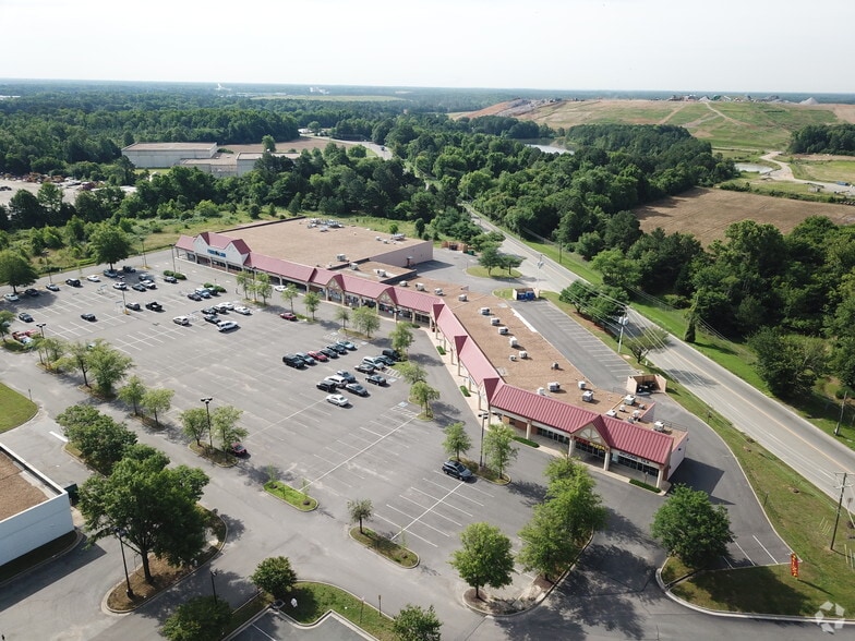 More Photos Of 2901-2949 Williamsburg Rd, Richmond Supermarket For Lease