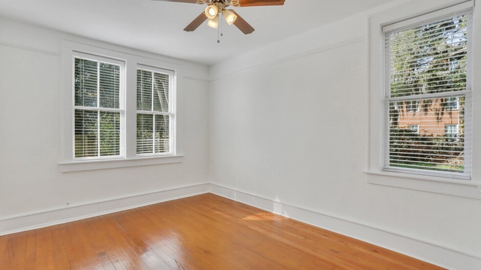 More Photos Of 923 E Park Ave, Savannah Apartments For Sale