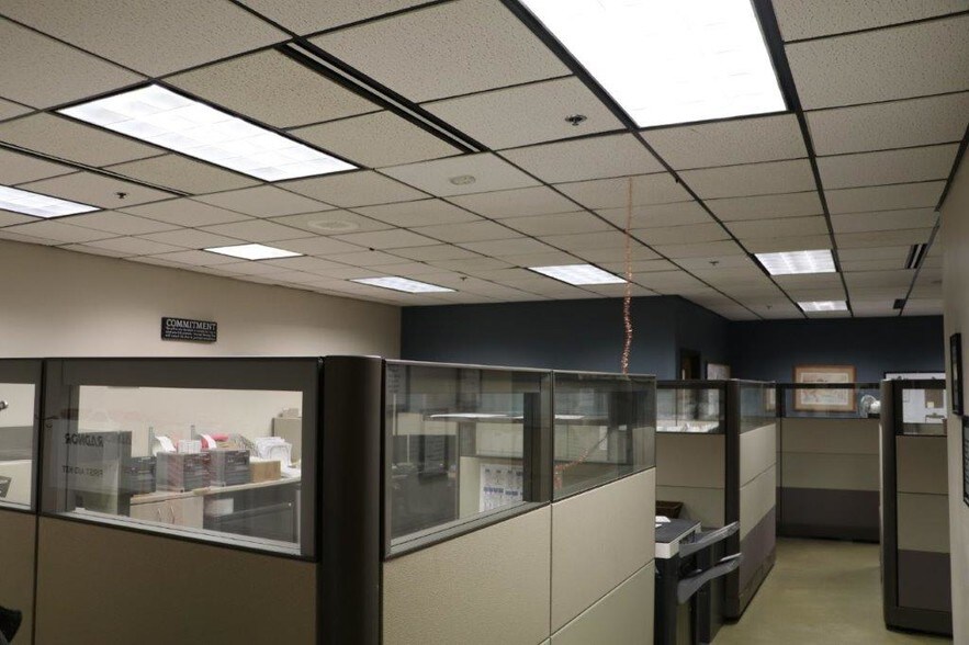 More Photos Of 2300 Brown Ave, Waseca Manufacturing For Sale