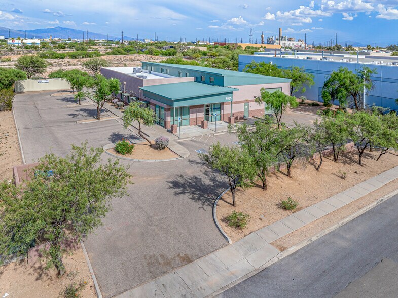 More Photos Of 4655 S Coach Dr, Tucson Warehouse For Sale