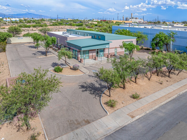 More Photos Of 4655 S Coach Dr, Tucson Warehouse For Sale