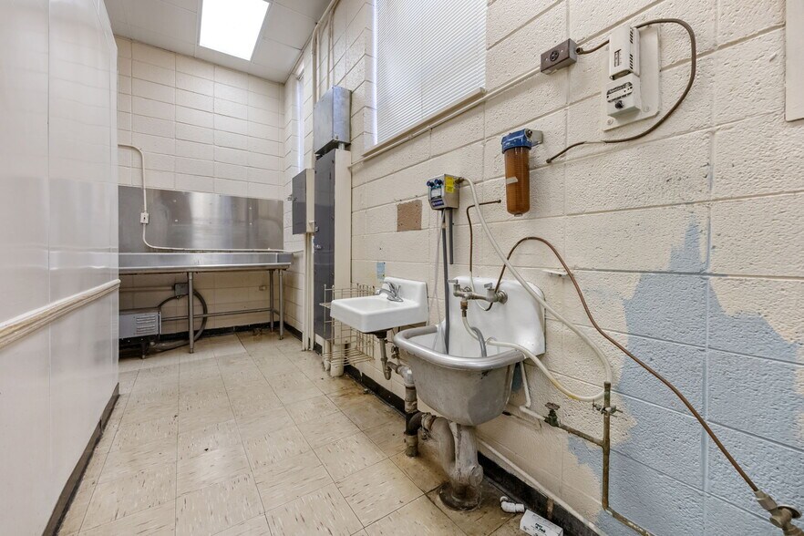 More Photos Of 8967 Cedar Grove School Loop Rd, Nashville Schools For Sale