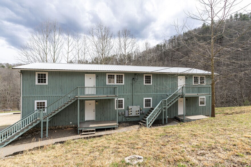 More Photos Of 6672 Roan Creek Rd, Butler Apartments For Sale