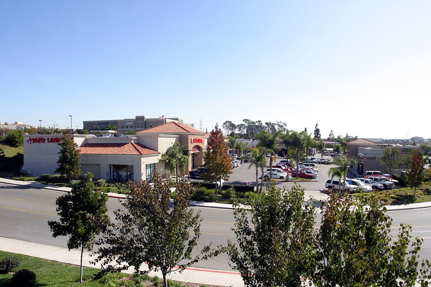 More Photos Of 885 E H St, Chula Vista General Retail For Lease