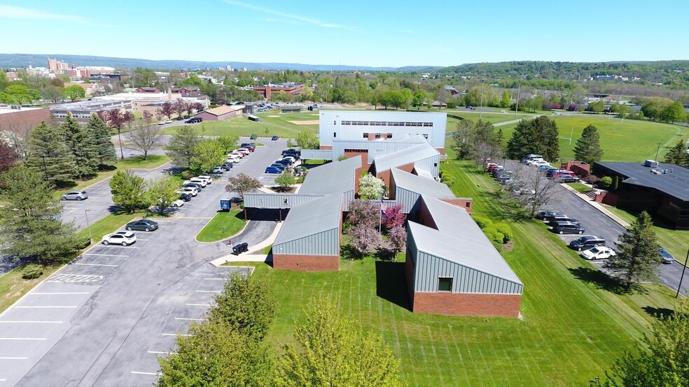More Photos Of 126 Business Park Dr, Utica Office For Lease