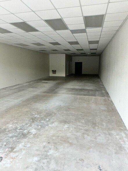 More Photos Of 4299 Peavine Rd, Crossville Storefront For Lease