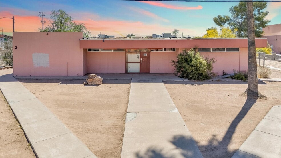 More Photos Of 2700 S 8th Ave, Tucson Specialty For Sale