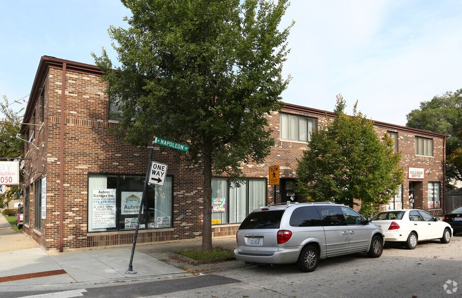 More Photos Of 5801 Northwest Hwy, Chicago Office For Sale