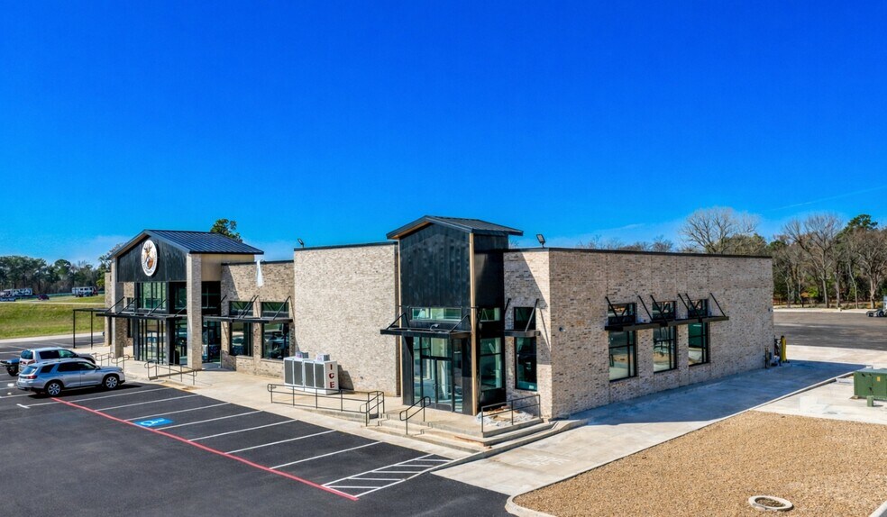 Primary Photo Of 24782 Interstate 20 W, Lindale General Retail For Lease