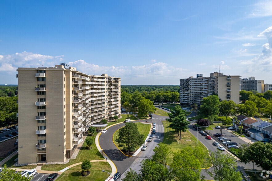 More Photos Of 3005 Chapel Ave, Cherry Hill Apartments For Sale