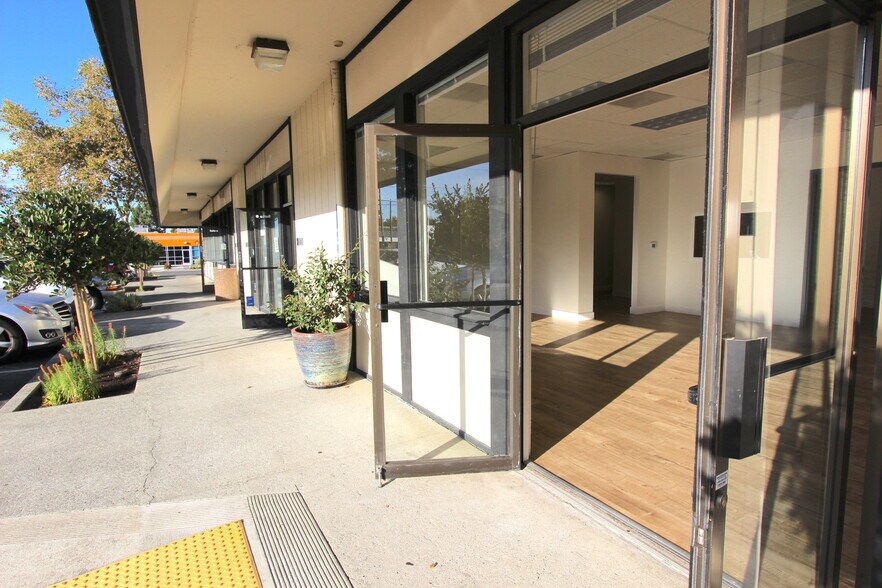 More Photos Of 2483 Old Middlefield Way, Mountain View Office For Lease