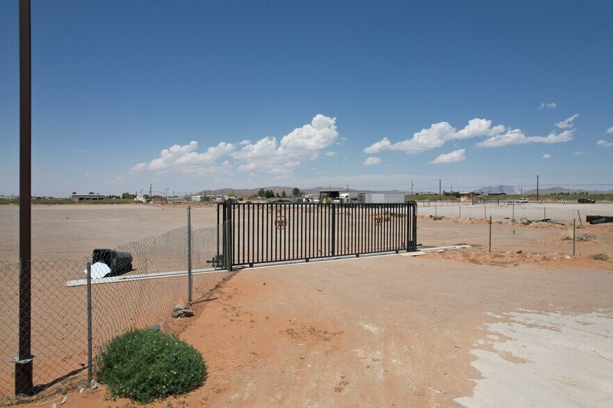 More Photos Of 14463 Cassidy Dr, El Paso Land For Lease