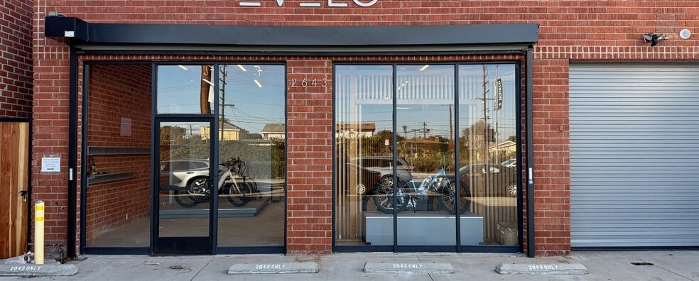 More Photos Of 2643 Fairfax Ave, Culver City Light Distribution For Lease