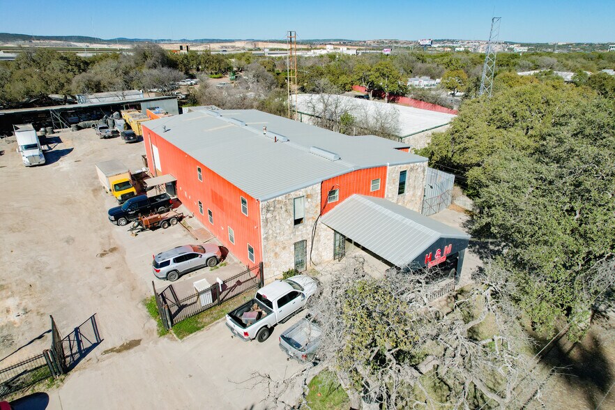 Primary Photo Of 15561-15579 Capital Port Dr, San Antonio Warehouse For Lease