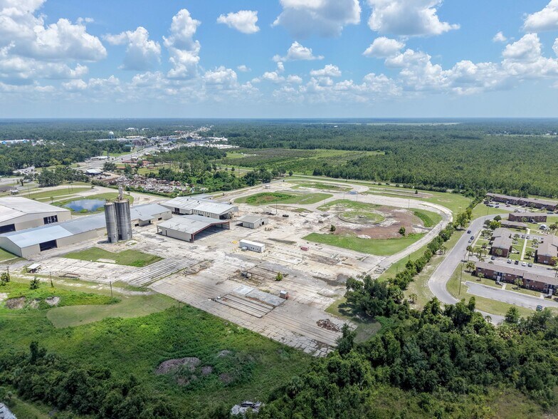 More Photos Of 1509 S Byron Butler Pky, Perry Manufacturing For Sale