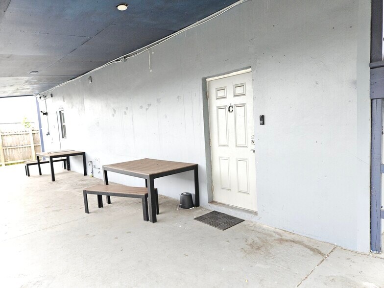 More Photos Of 808 NW 19th St, Fort Lauderdale Apartments For Sale