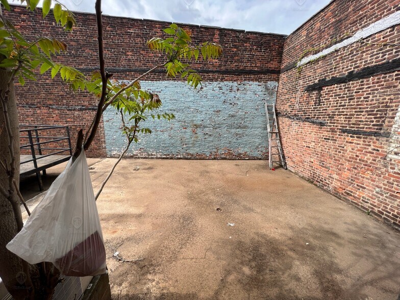 More Photos Of 27 Coffey St, Brooklyn Schools For Lease