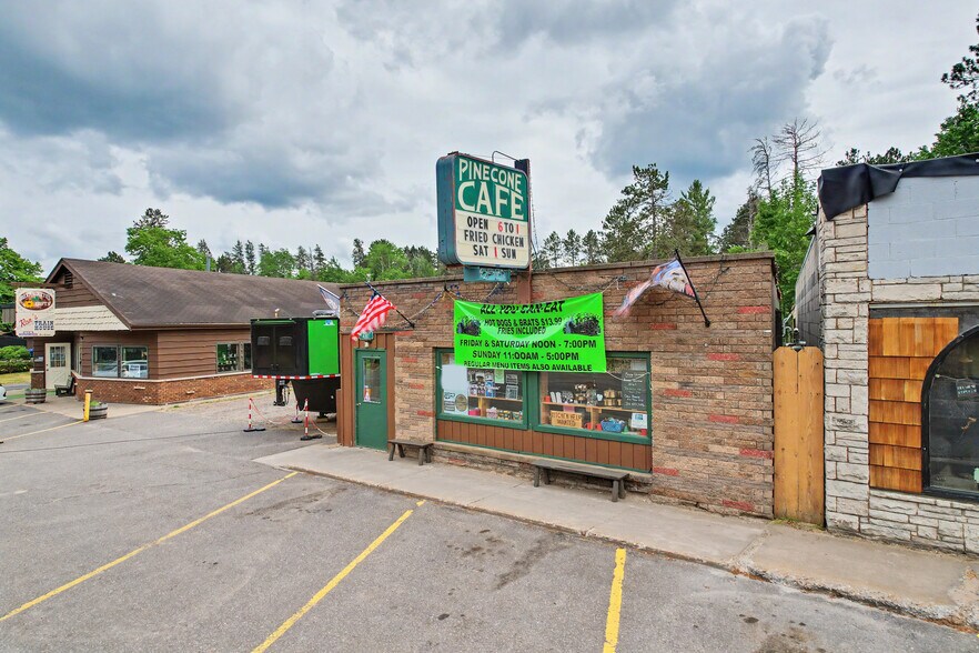 More Photos Of 4187 Highway B, Land O Lakes Restaurant For Sale