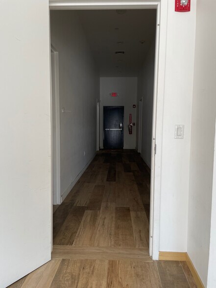 More Photos Of 1605 Lemoine Ave, Fort Lee Freestanding For Lease