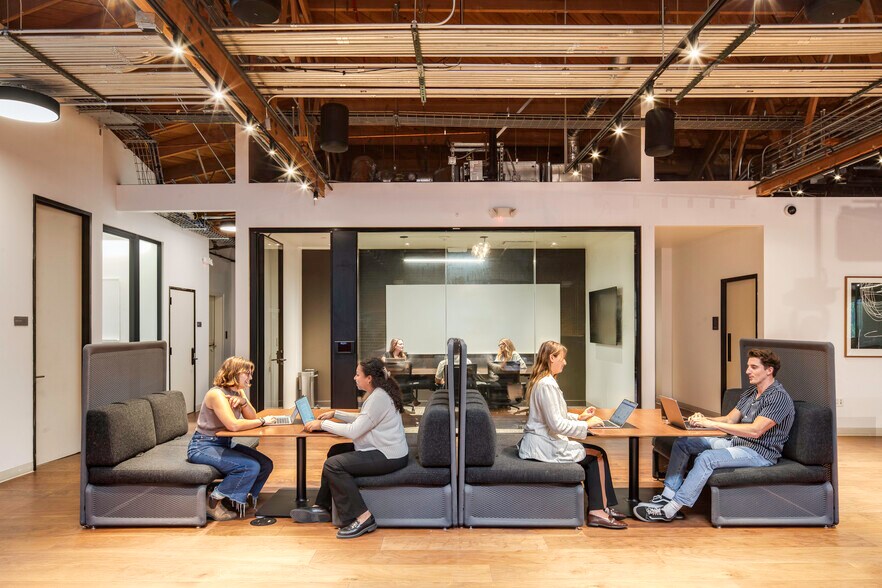 More Photos Of 40 E Verdugo Ave, Burbank Coworking Space