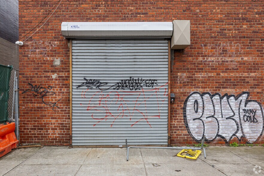 More Photos Of 400 Thatford Ave, Brooklyn Schools For Lease