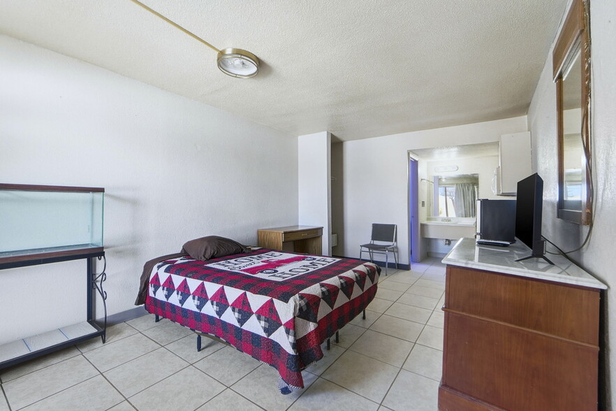 More Photos Of 3527 W Coliseum Blvd, Fort Wayne Hotel For Sale